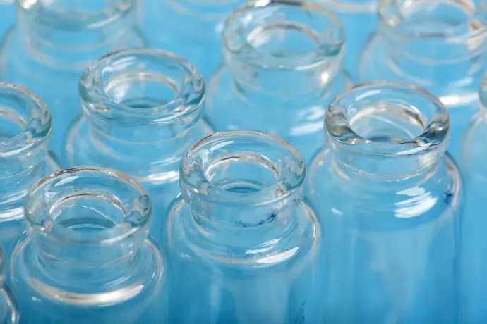 ©Andrey Burmakin-Fotolia Pharmacy bottles