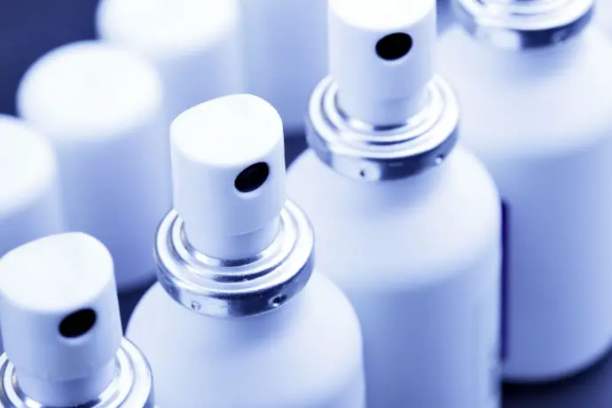 ©Roman Sigaev-Fotolia Aerosol spray